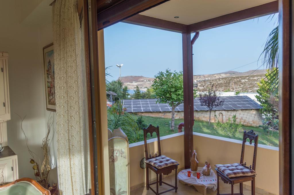 Luxury Villa カルテロス エクステリア 写真